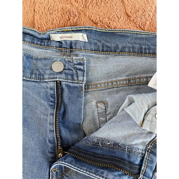 Levis Women's Boyfriend Cropped Jeans Size 30 Distressed Blue Stretch Cuffed - Picture 3 of 8